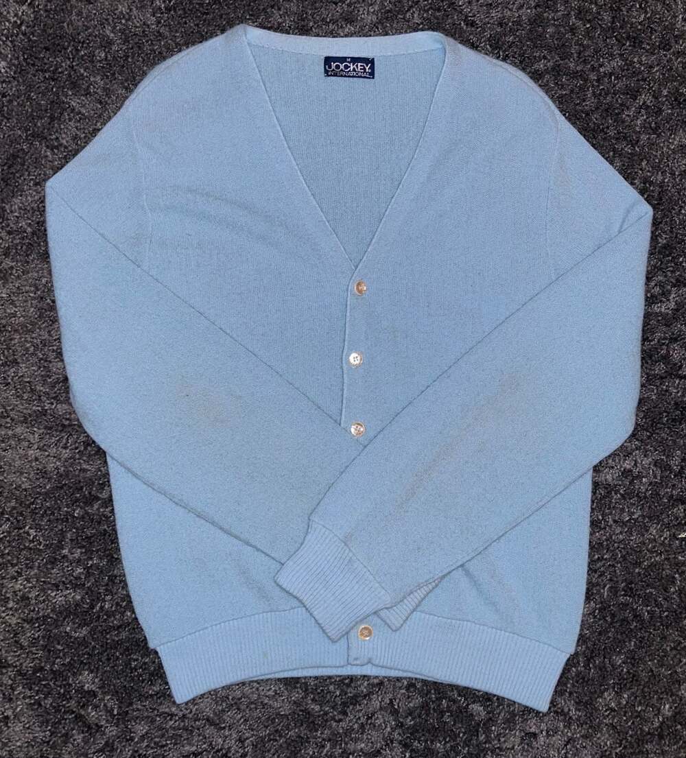 Vintage Jockey International V-Neck Knit Cardigan Sweater in Light Blue N3
